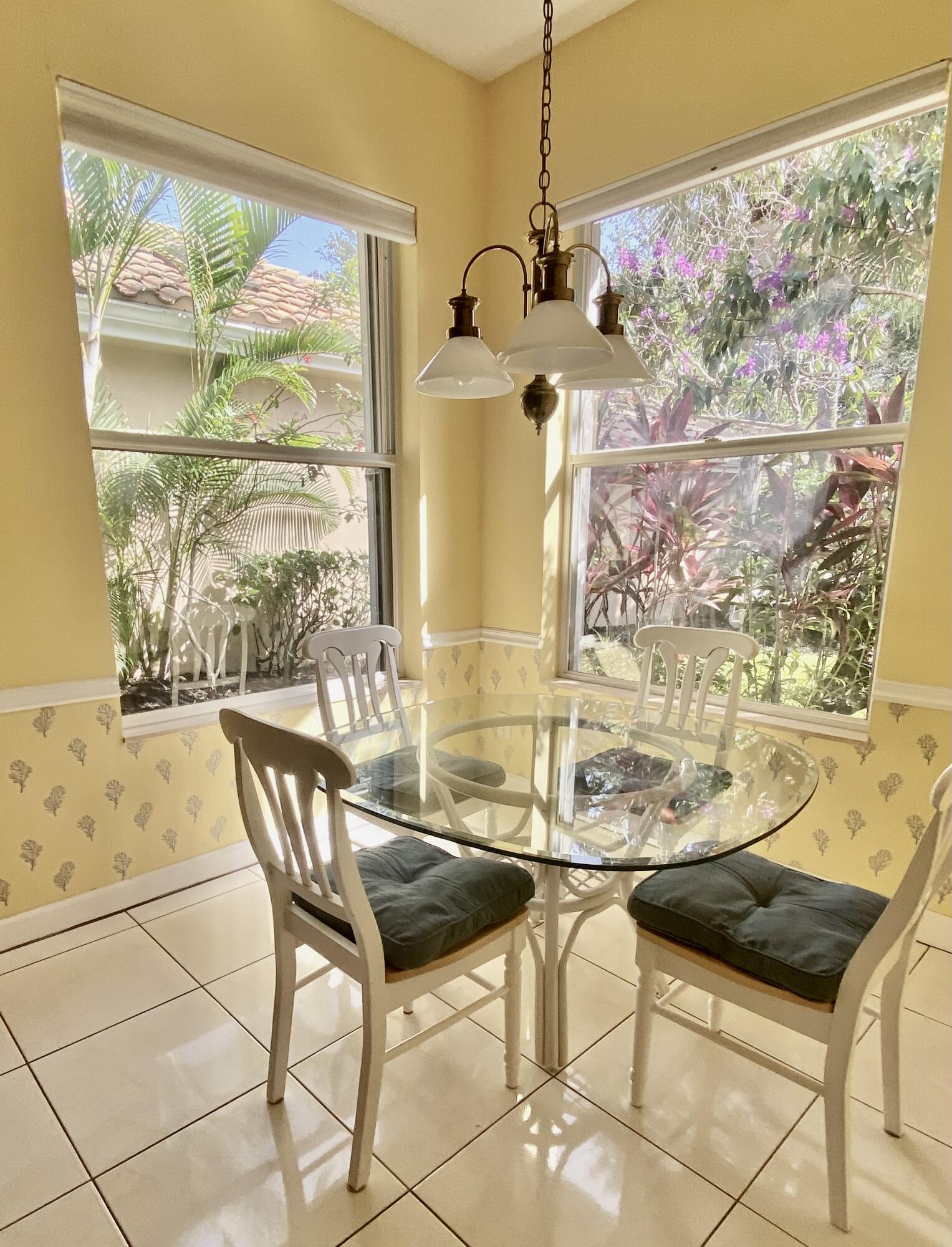 135 East Hampton Way Jupiter, FL 33458 - Photo 13 of 33 KITCHEN DINING 1