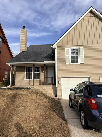 $235,000 | 1420 La Chateau Drive, Liberty, MO 64068