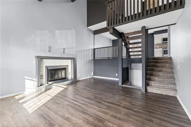 $230,000 | 1422 La Chateau Drive, Liberty, MO 64068