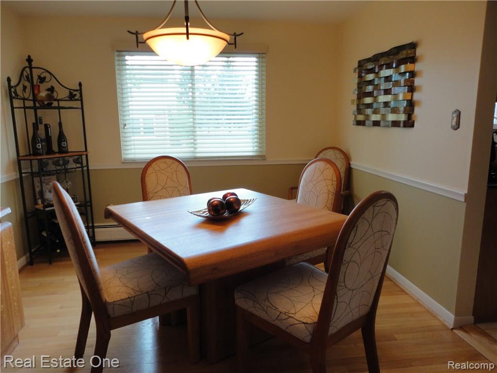 32305 Baintree Road Farmington Hills, MI 48334 - Photo 17 of 53