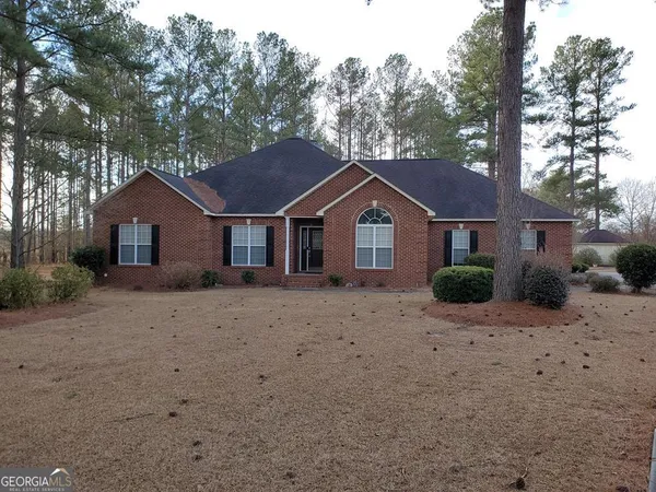 $2,400 | 650 Fairfield Drive, Dublin, GA 31021