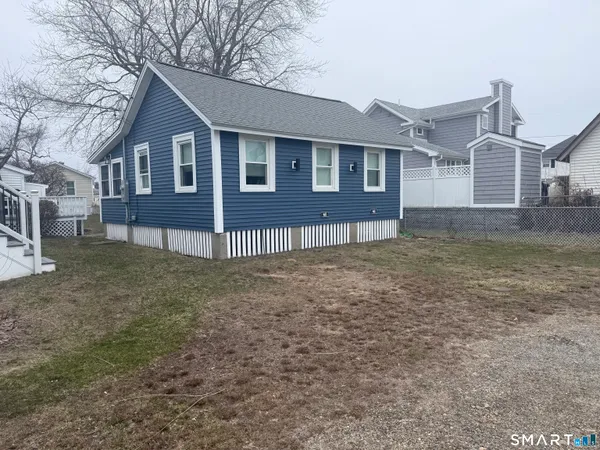 $399,900 | 78 A Hartford Avenue, Unit 78A, Old Lyme, CT 06371