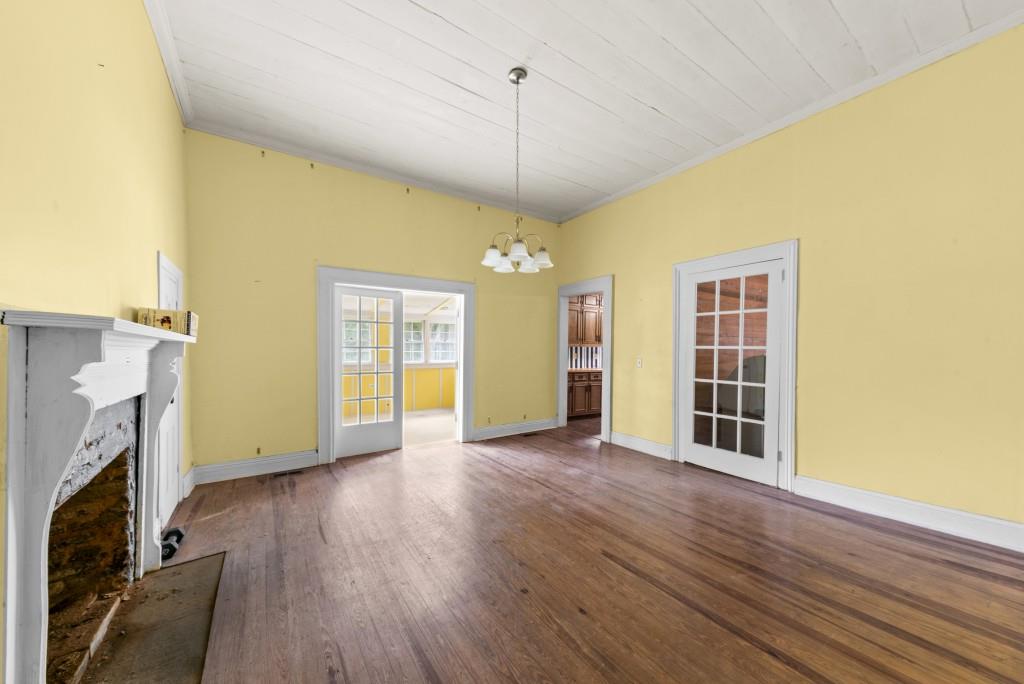 1047 Dixie Road Covington, GA 30014 - Photo 22 of 46 Gallery Image 22