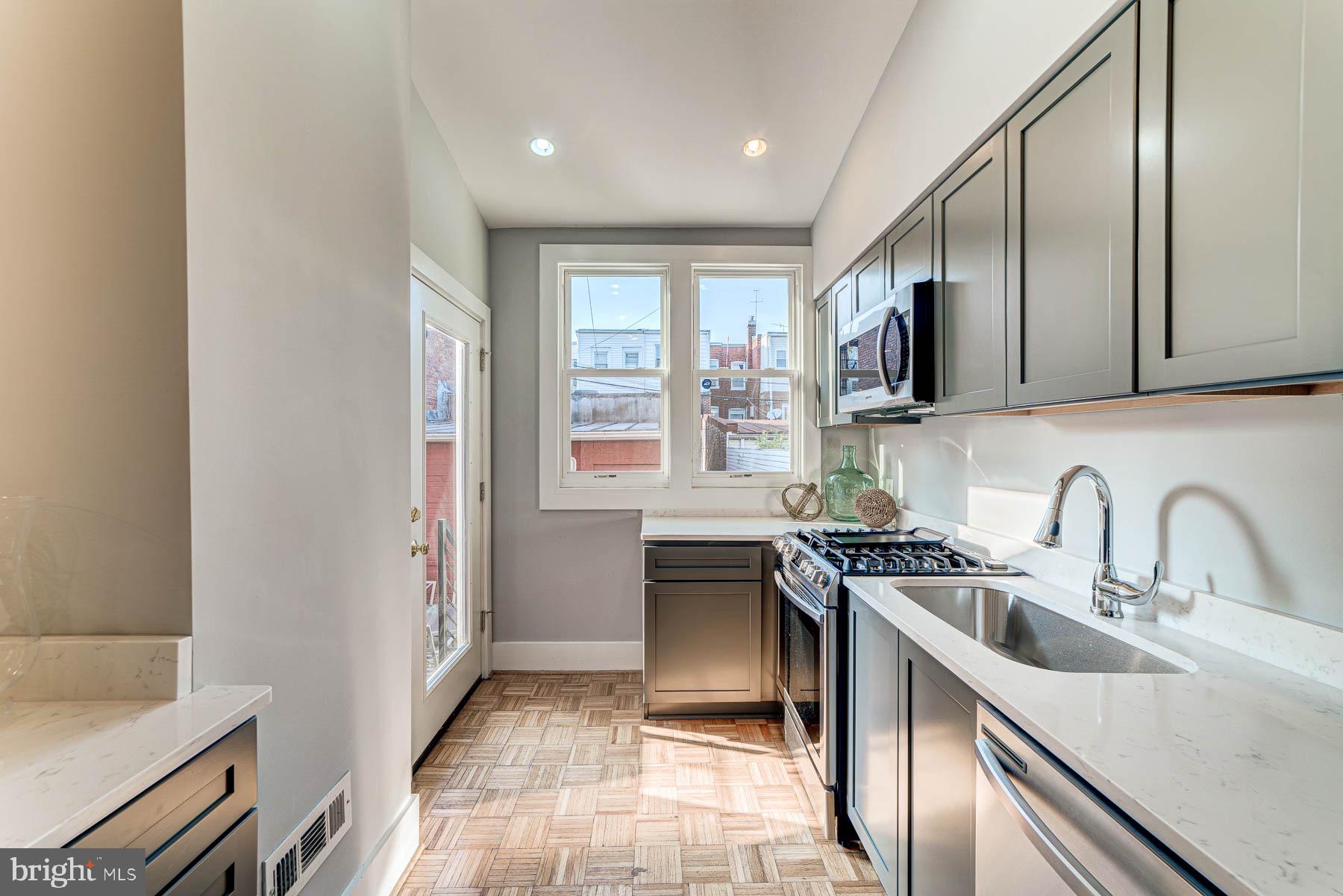 117 R Street Northwest Washington, DC 20001 - Photo 15 of 45 Beautiful kitchen full of natural light