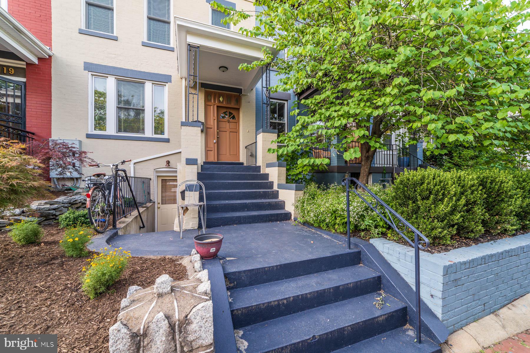 117 R Street Northwest Washington, DC 20001 - Photo 3 of 45 Welcome Home!
