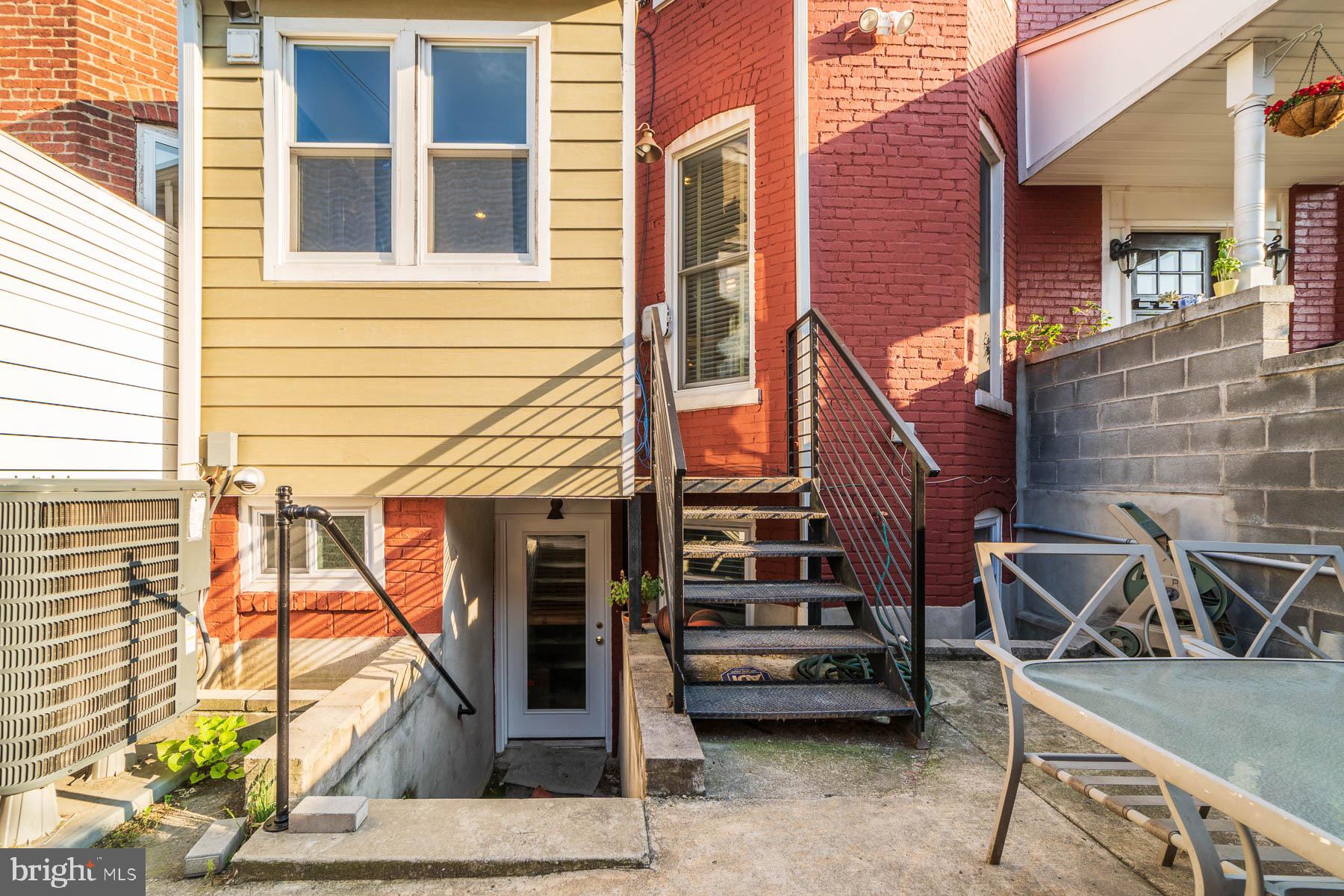 117 R Street Northwest Washington, DC 20001 - Photo 30 of 45 Private rear courtyard