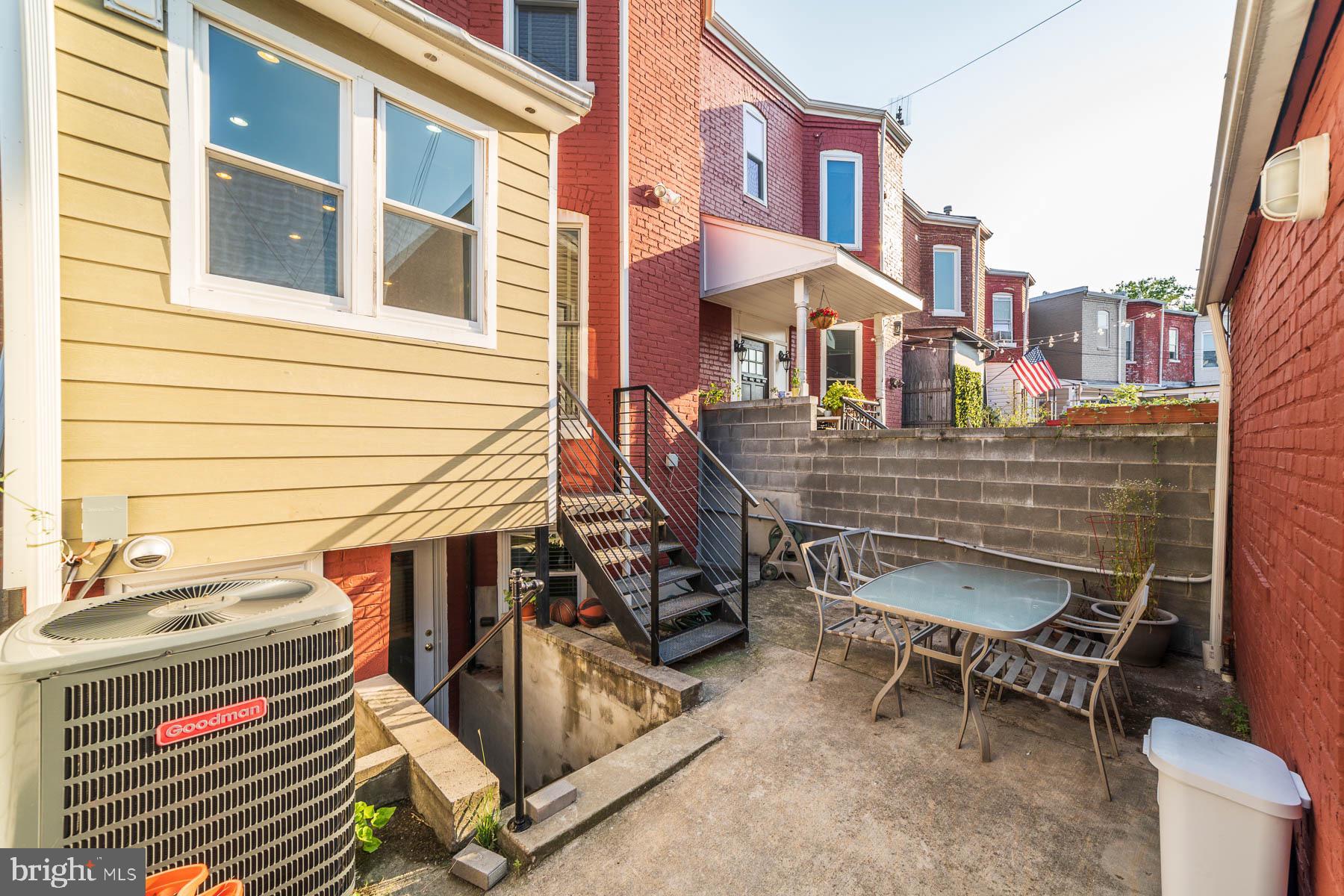 117 R Street Northwest Washington, DC 20001 - Photo 32 of 45 Private rear courtyard