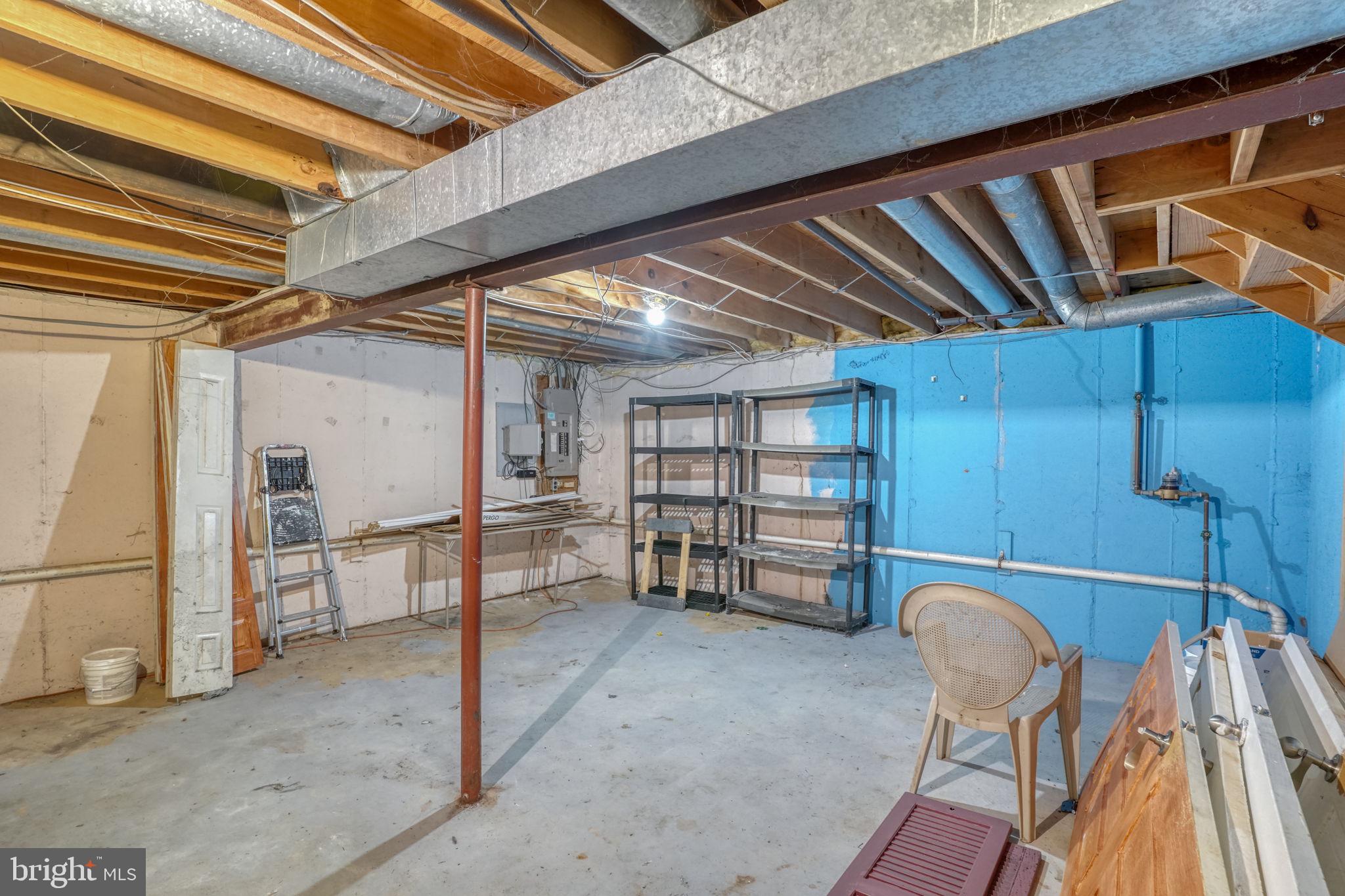 8 Yorktown Road New Castle, DE 19720 - Photo 20 of 22 Spacious basement ready for your vision.