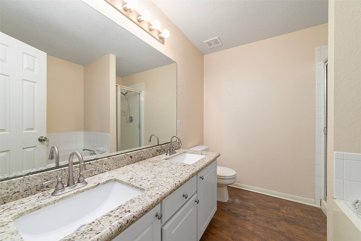 14610 Hazy Ridge Lane Cypress, TX 77429 - Photo 21 of 38 Primary bath with beautiful granite counter