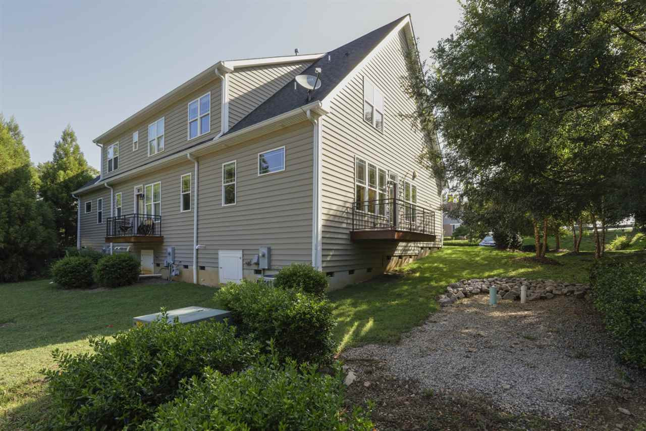 422 Heather Drive Raleigh, NC 27606 - Photo 29 of 30 Exterior Back