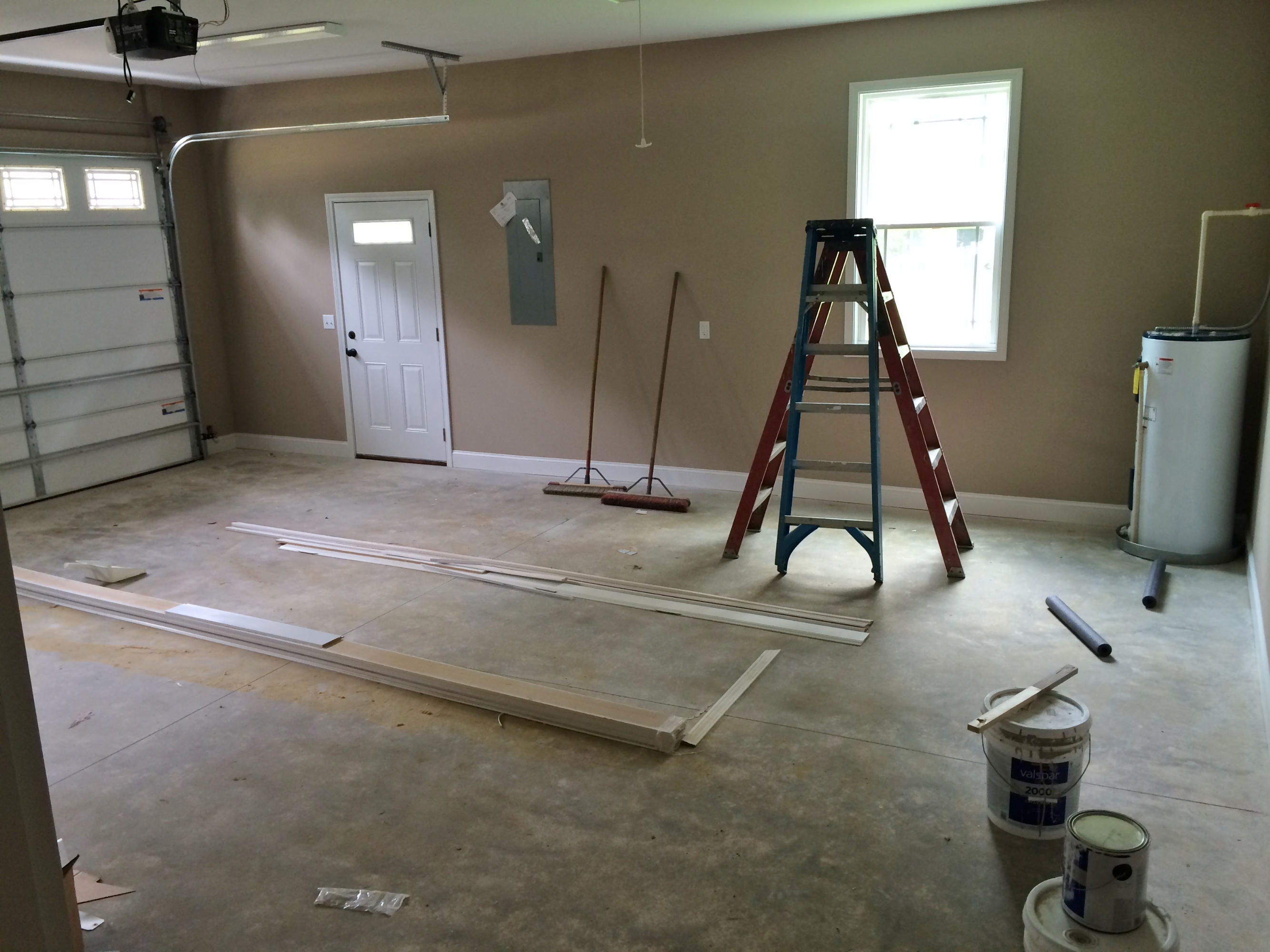 1615 Cherokee Road East, Unit E Crossville, TN 38572 - Photo 14 of 15 Garage