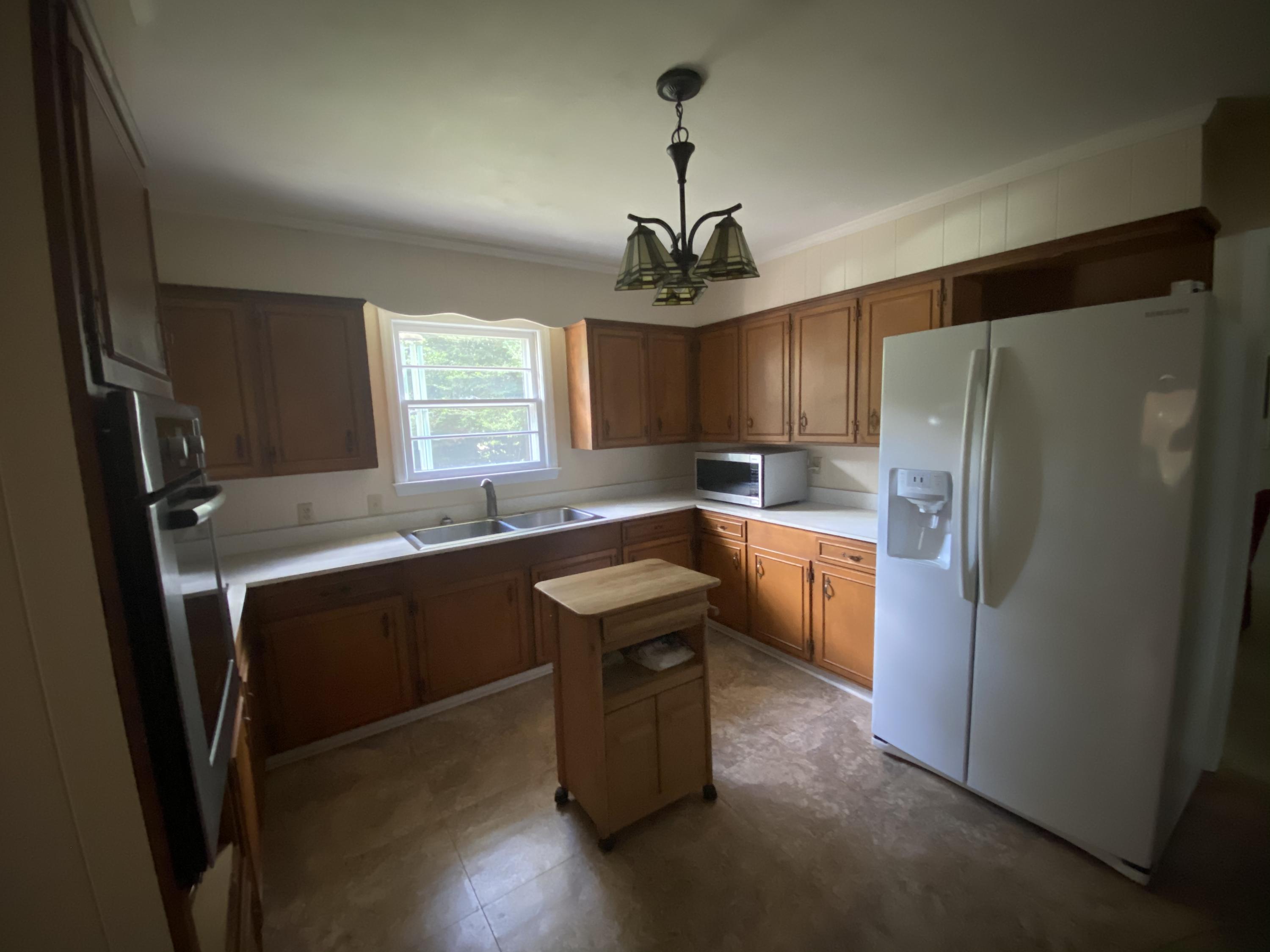 679 Otis Road Walterboro, SC 29488 - Photo 8 of 9 A9878E4D-A37F-411D-A495-7121ACDF99B3