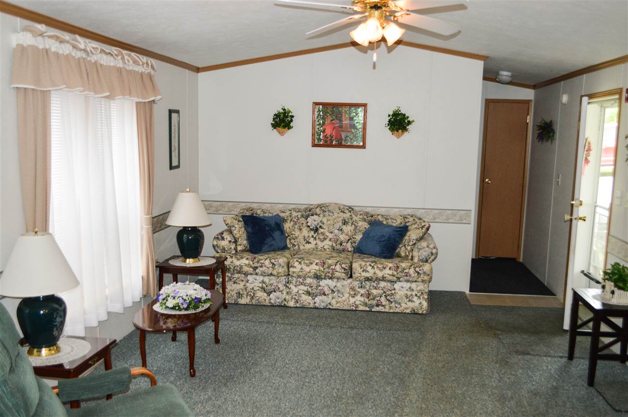 26 Billings Mobile Manor, Unit 26 Rutland, VT 05701 - Photo 4 of 10 Gallery Image 4