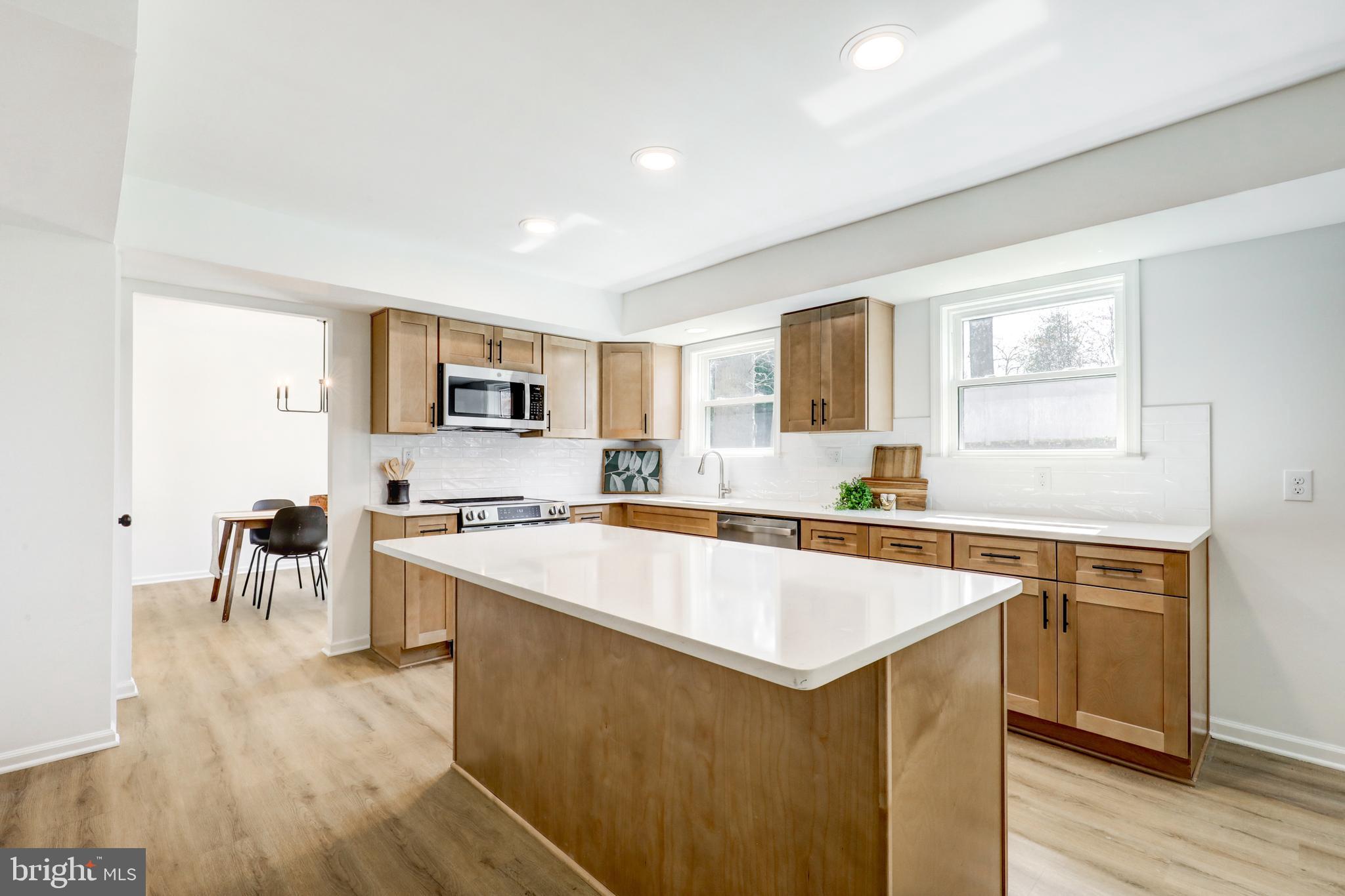 914 Longfield Road Glenside, PA 19038 - Photo 12 of 49