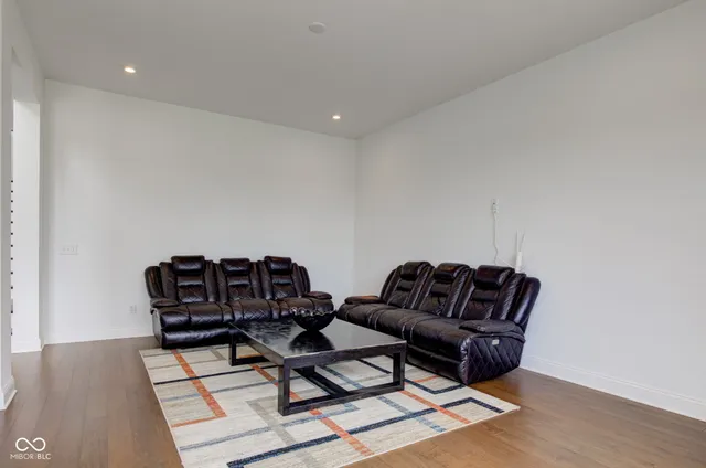 $1,670,000 | 4934 South 550W, New Palestine, IN 46163