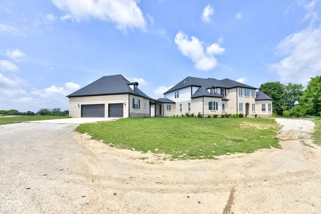 $1,670,000 | 4934 South 550W, New Palestine, IN 46163