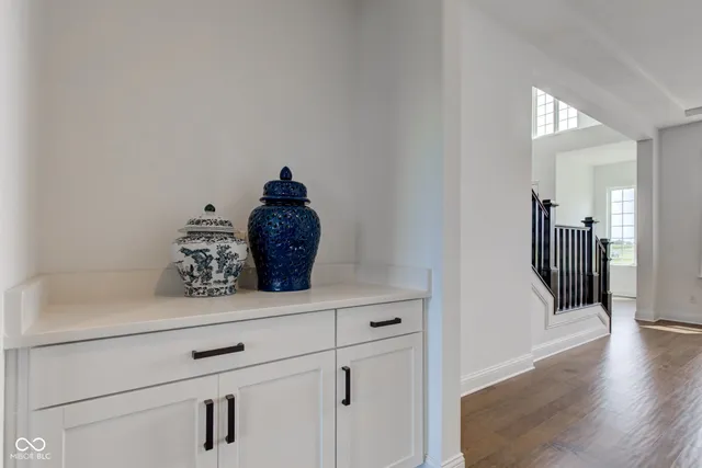 $1,670,000 | 4934 South 550W, New Palestine, IN 46163