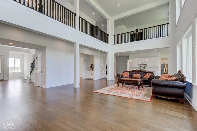 $1,670,000 | 4934 South 550W, New Palestine, IN 46163