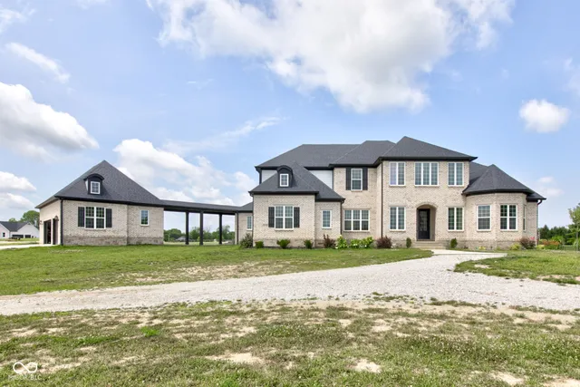 $1,670,000 | 4934 South 550W, New Palestine, IN 46163