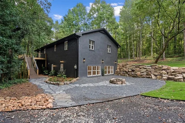 $669,900 | 2237 Clem Lowell Road, Carrollton, GA 30116