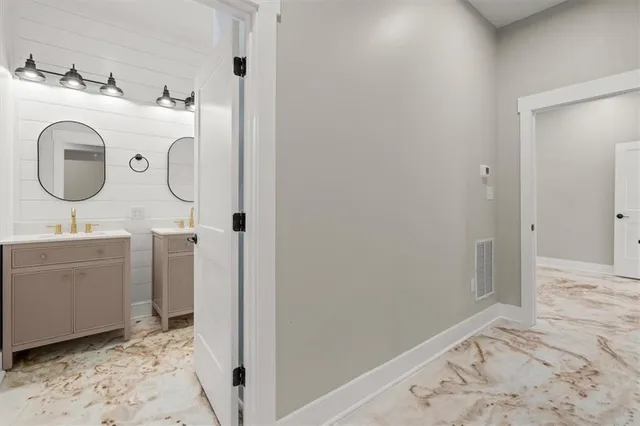 $669,900 | 2237 Clem Lowell Road, Carrollton, GA 30116