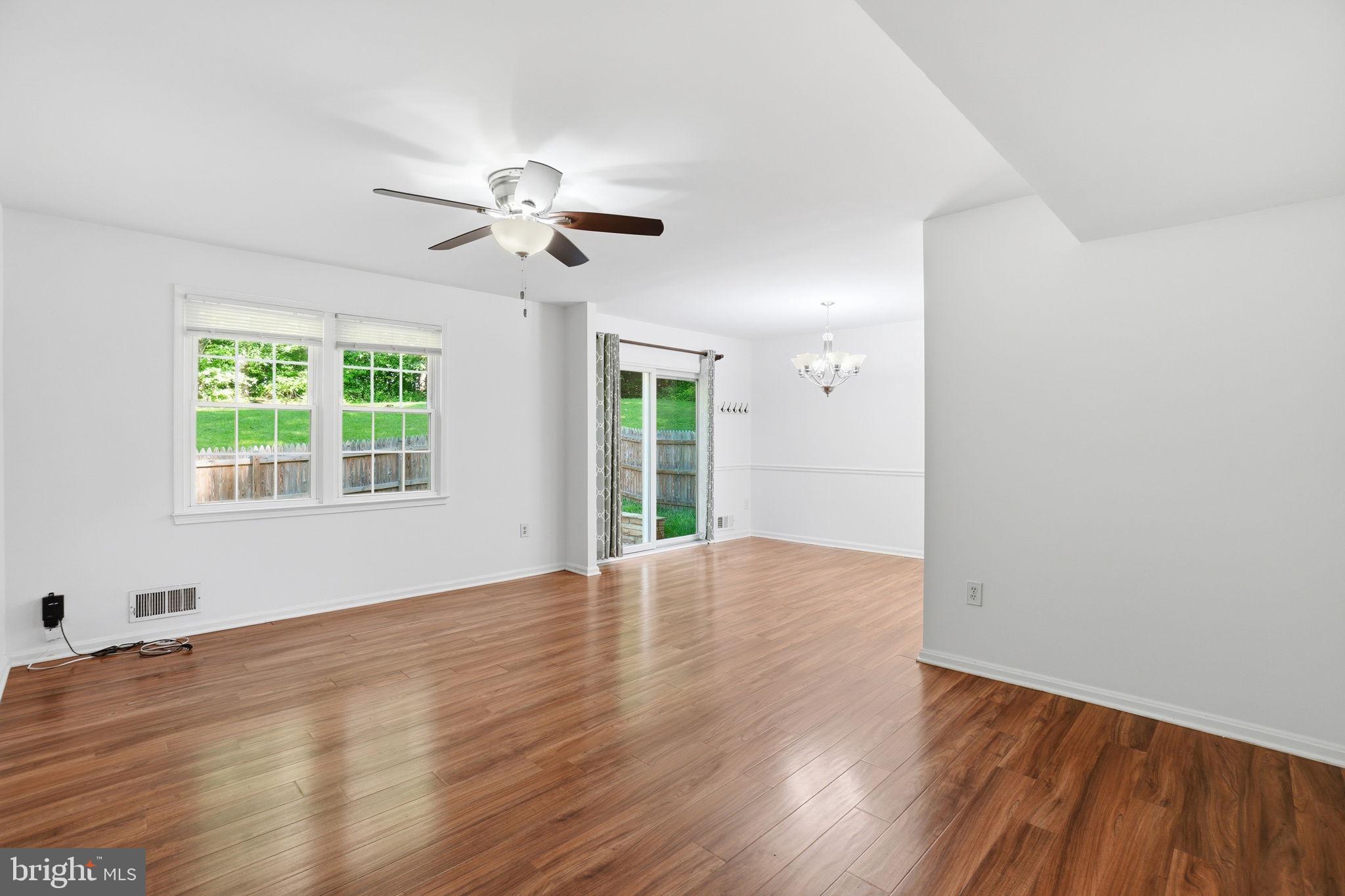 6851 Brian Michael Court Springfield, VA 22153 - Photo 9 of 25