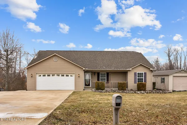$320,000 | 825 Grace Hill Drive, Crossville, TN 38571