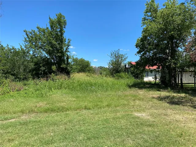 $200,000 | 6733 Oak Crest Drive West, Kennedale, TX 76140