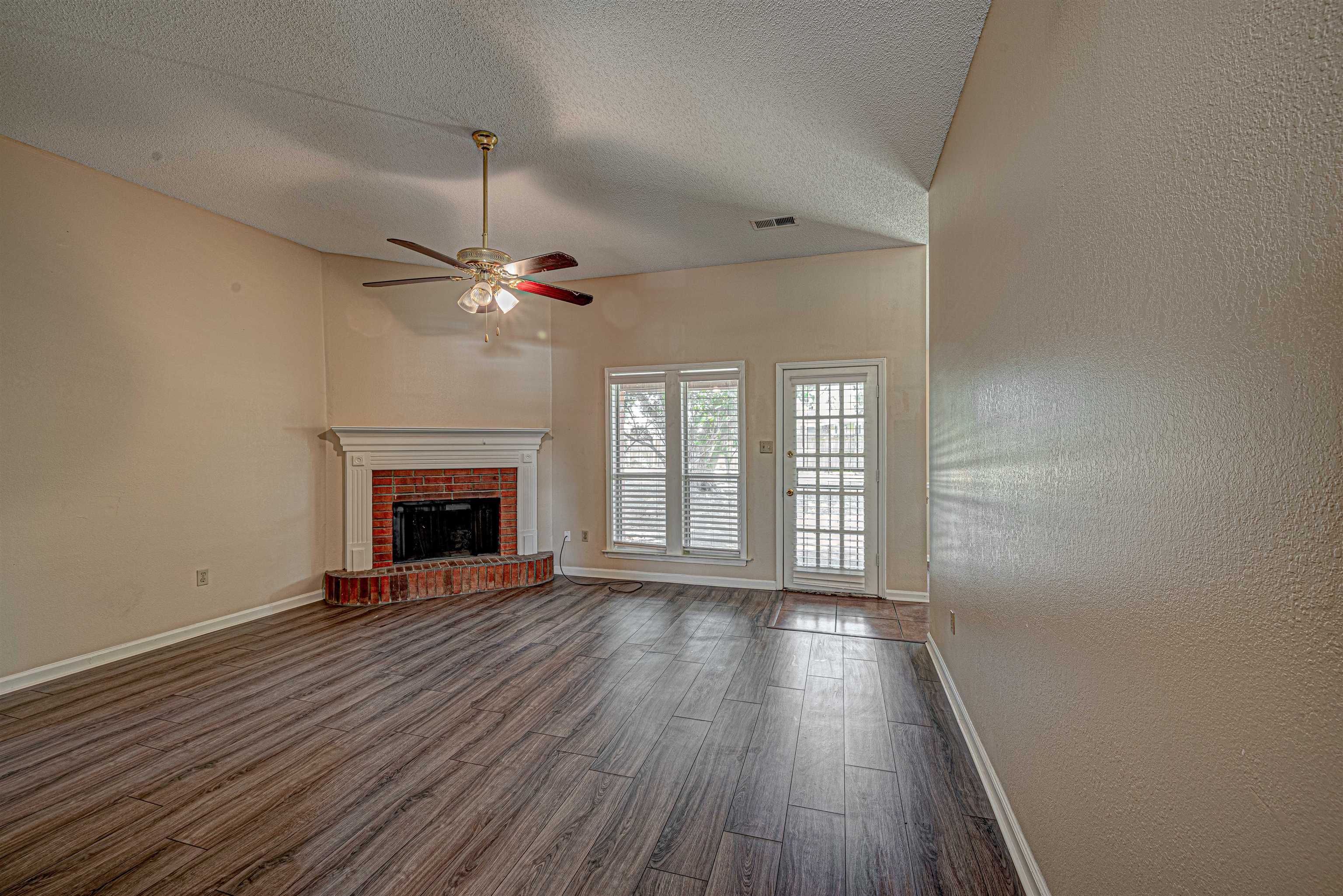6713 Finch Road Memphis, TN 38141 - Photo 3 of 16