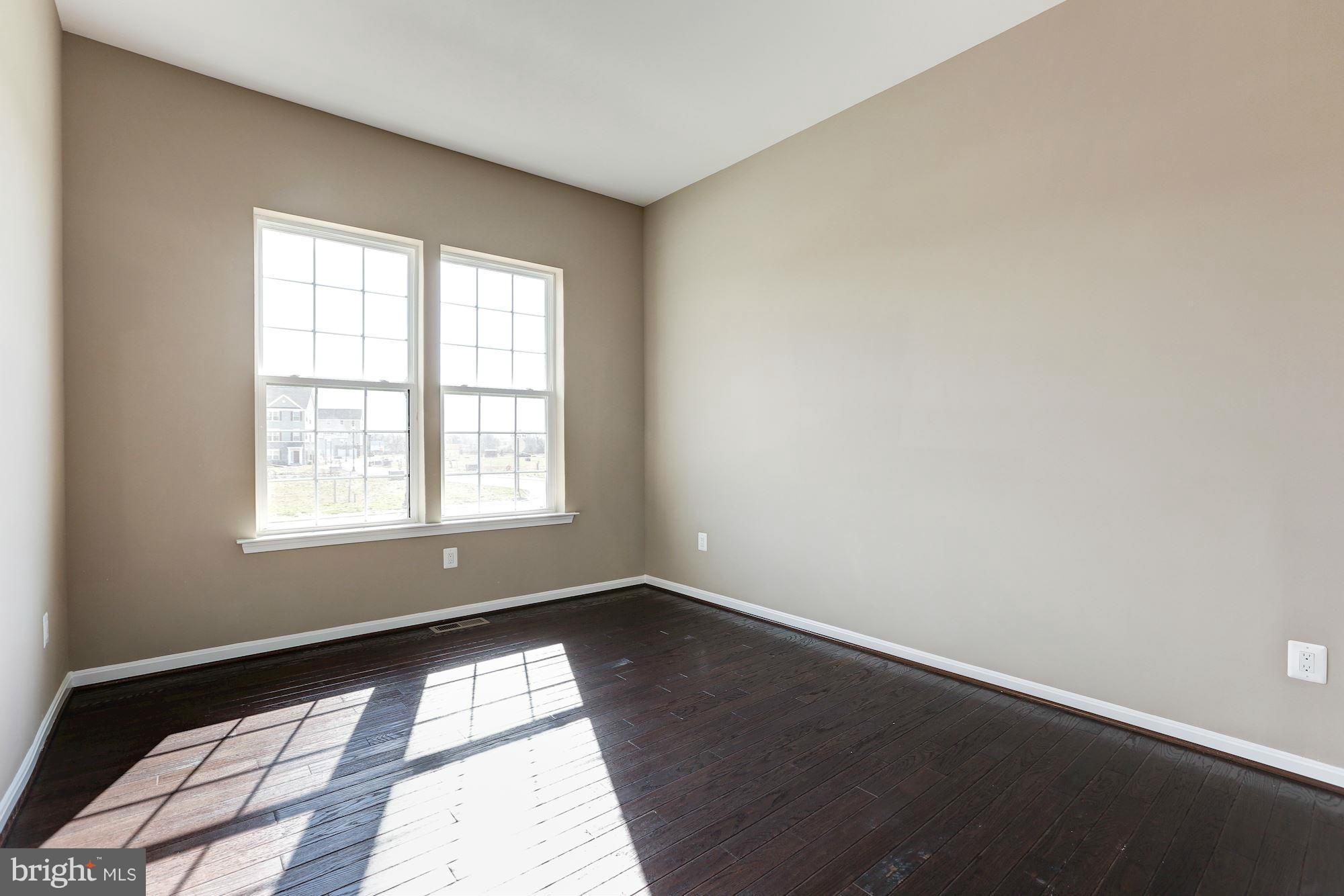 925 Lindley Road Frederick, MD 21701 - Photo 21 of 30 an empty room with a window