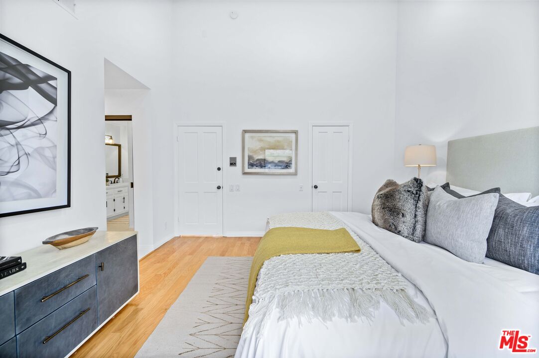 1108 18th Street, Unit 5 Santa Monica, CA 90403 - Photo 13 of 21