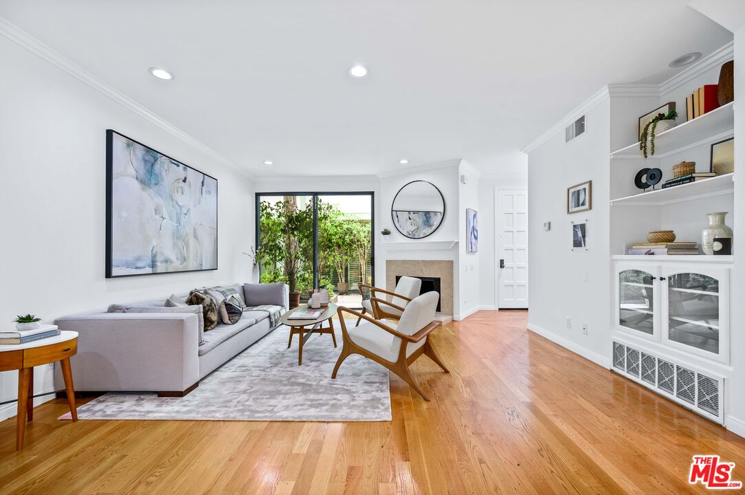 1108 18th Street, Unit 5 Santa Monica, CA 90403 - Photo 5 of 21