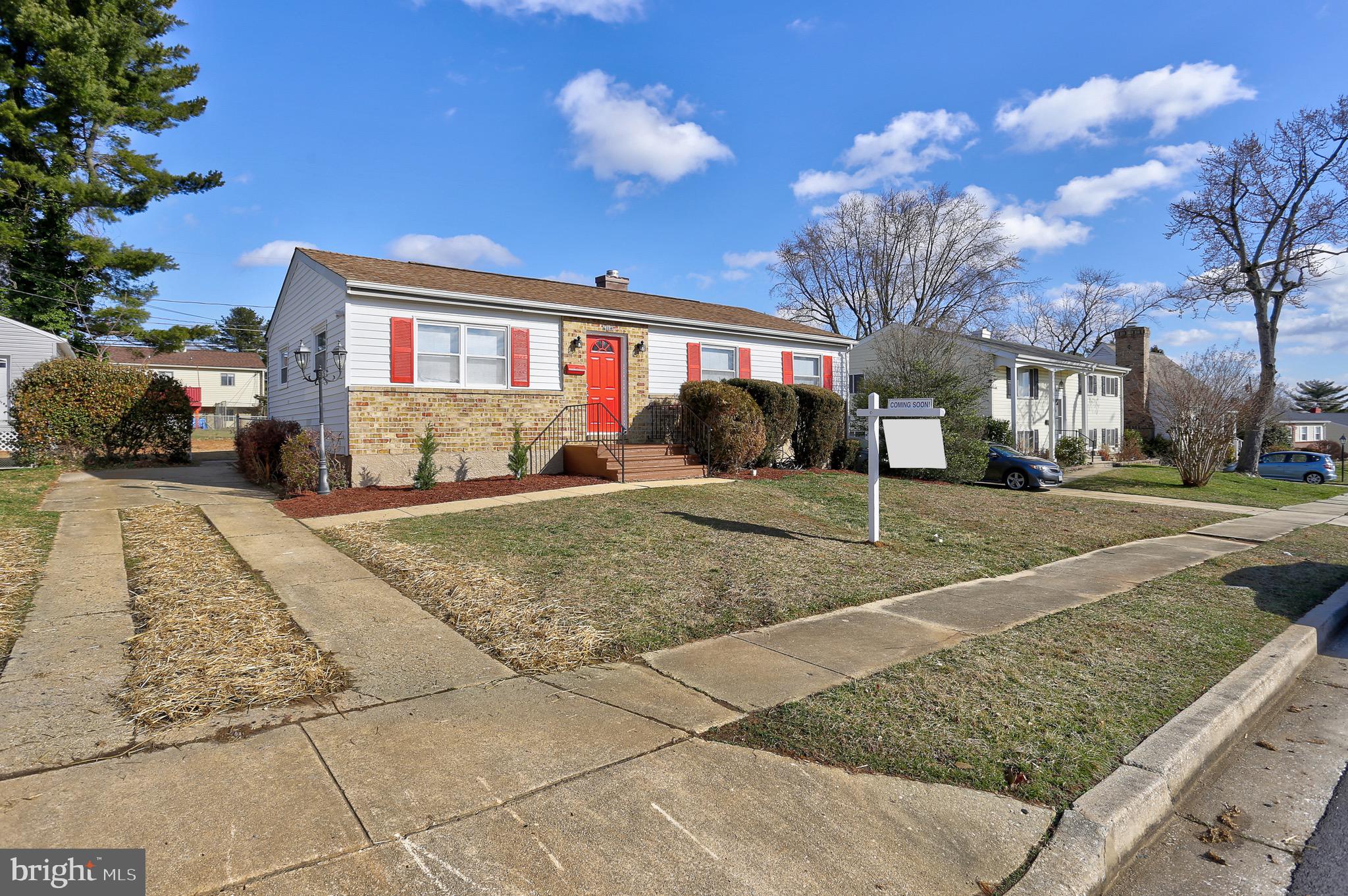 6114 Moorefield Road Baltimore, MD 21228 - Photo 3 of 37 Front with Driveway