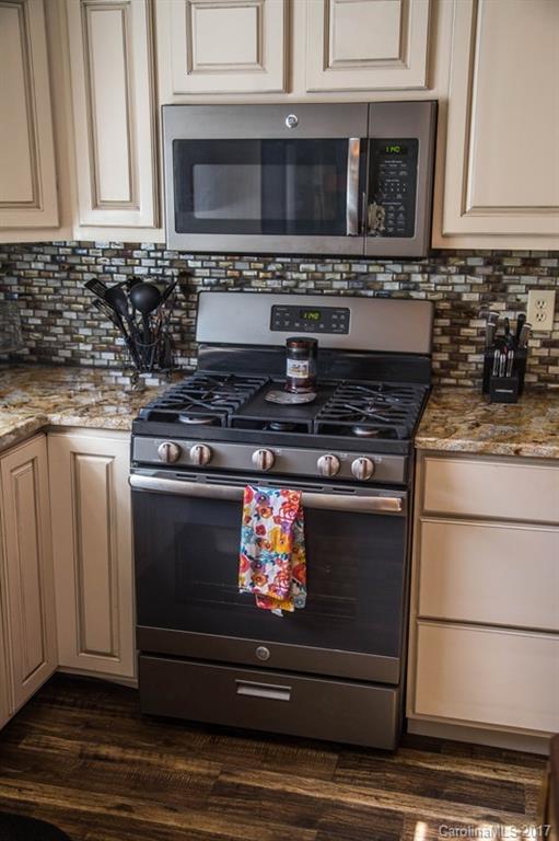 2417 Hankins Road Marion, NC 28752 - Photo 10 of 24 Gallery Image 10