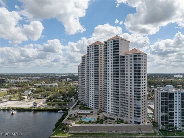 $599,900 | 2090 West First Street, Unit I2409, Fort Myers, FL 33901