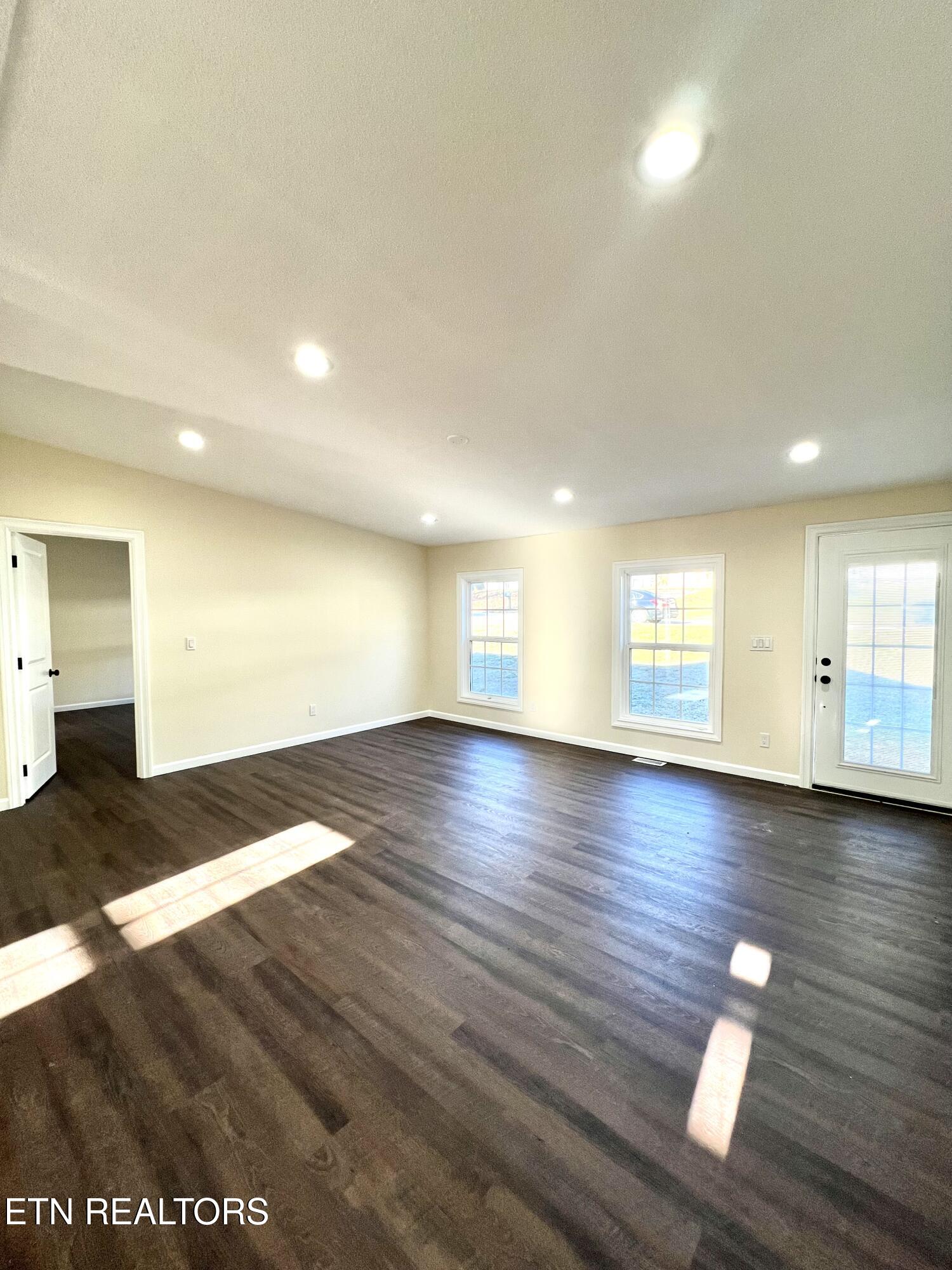 425 Abbott Road Lenoir City, TN 37771 - Photo 4 of 48 IMG_5936