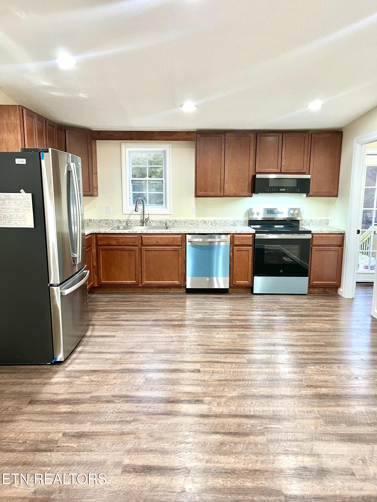 425 Abbott Road Lenoir City, TN 37771 - Photo 8 of 48 IMG_5857