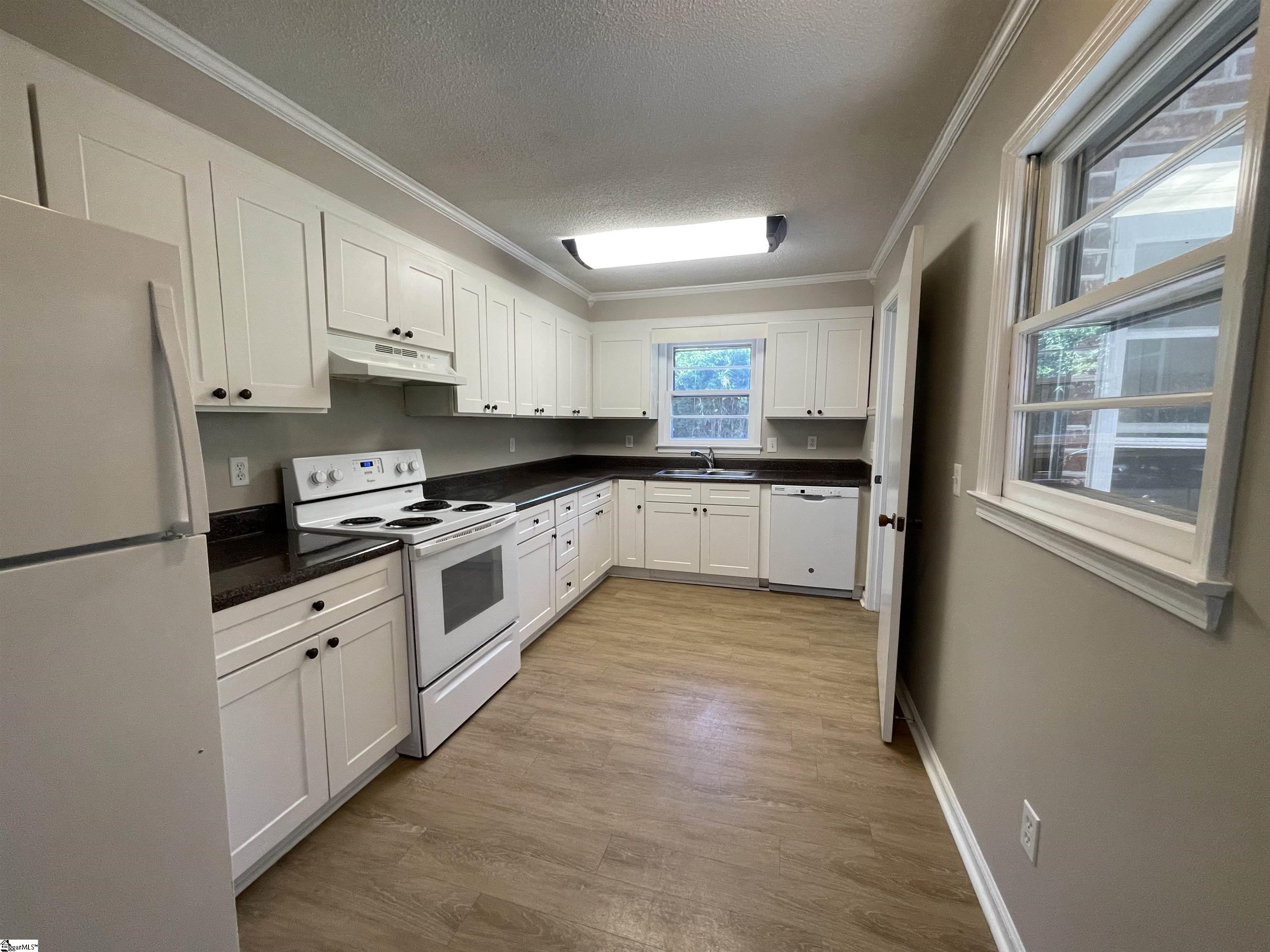 102 West Maple Street Clinton, SC 29325 - Photo 11 of 20