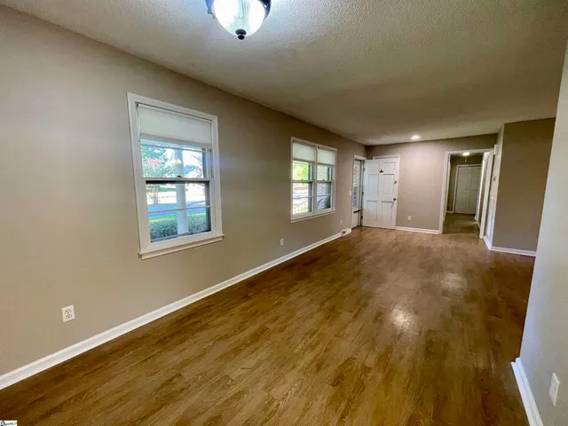 $260,000 | 102 West Maple Street, Clinton, SC 29325