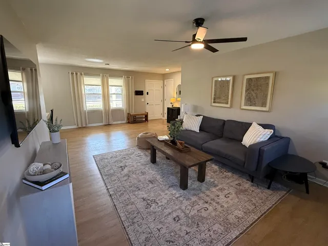 $260,000 | 102 West Maple Street, Clinton, SC 29325