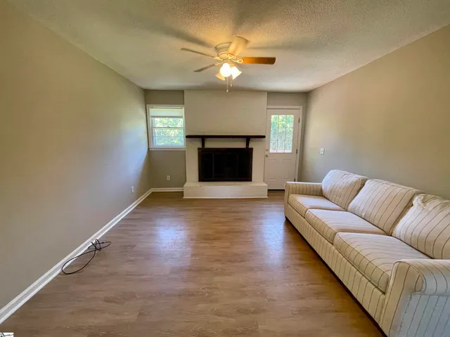 $260,000 | 102 West Maple Street, Clinton, SC 29325