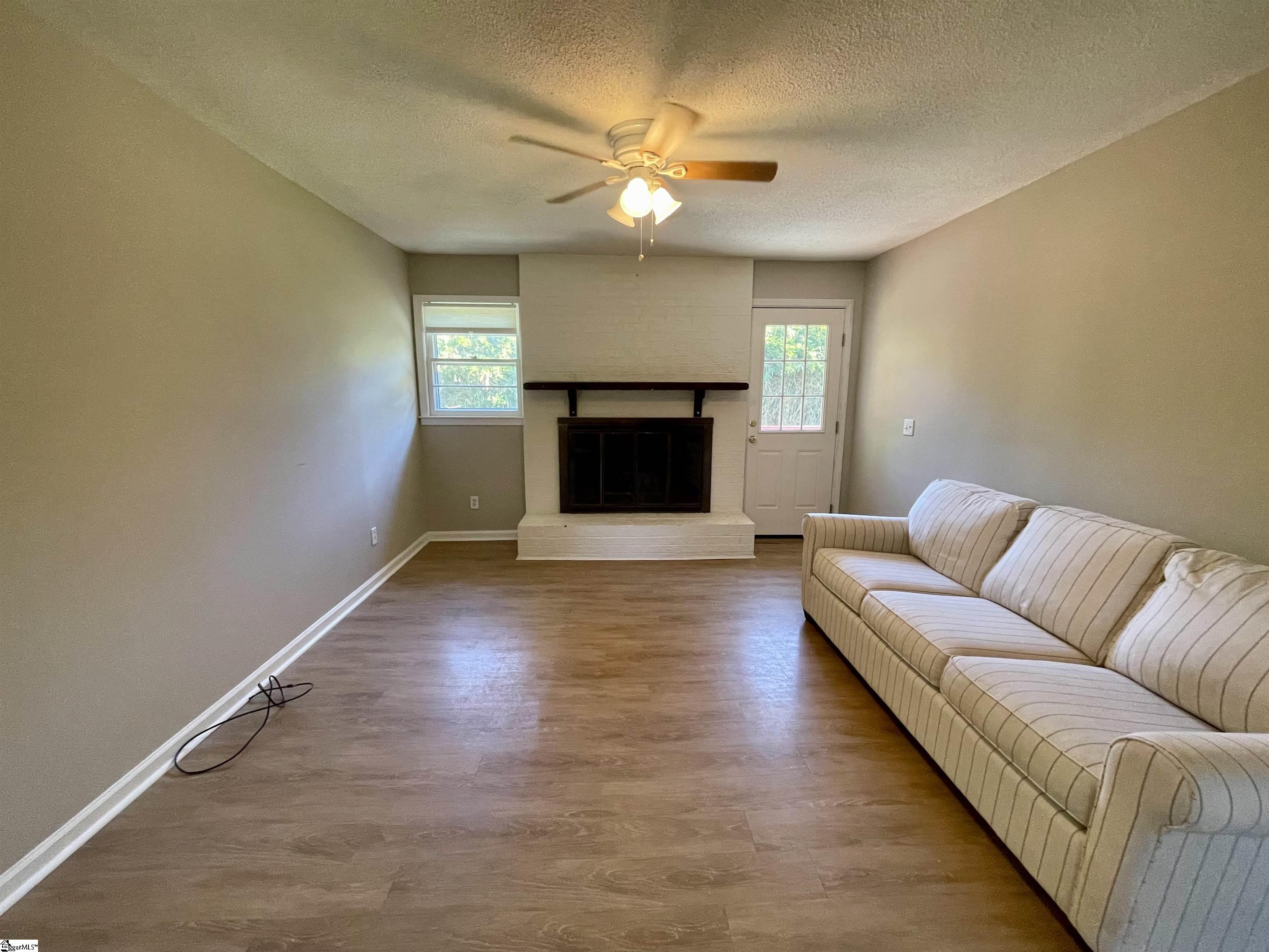 102 West Maple Street Clinton, SC 29325 - Photo 9 of 20