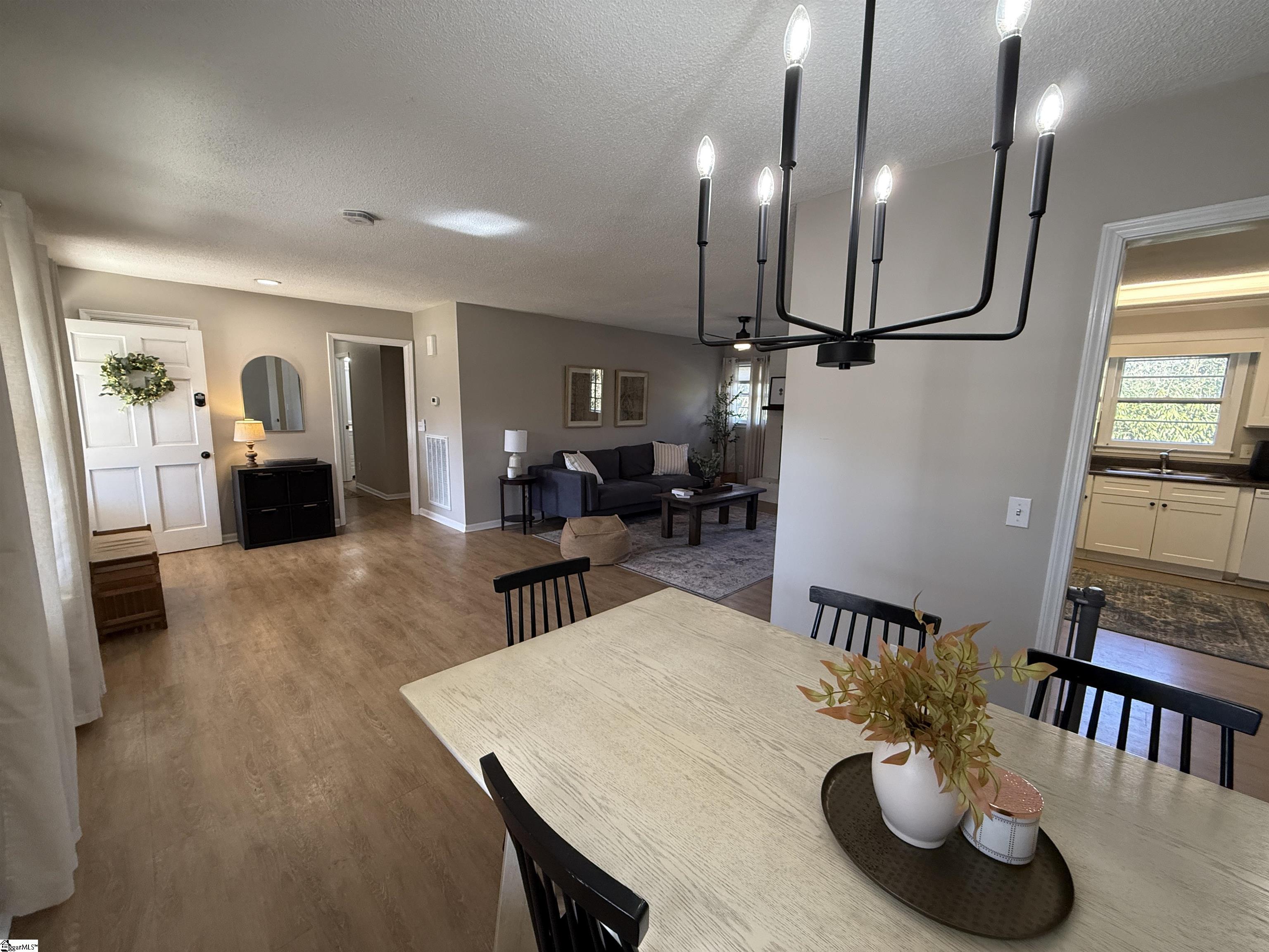 102 West Maple Street Clinton, SC 29325 - Photo 9 of 25