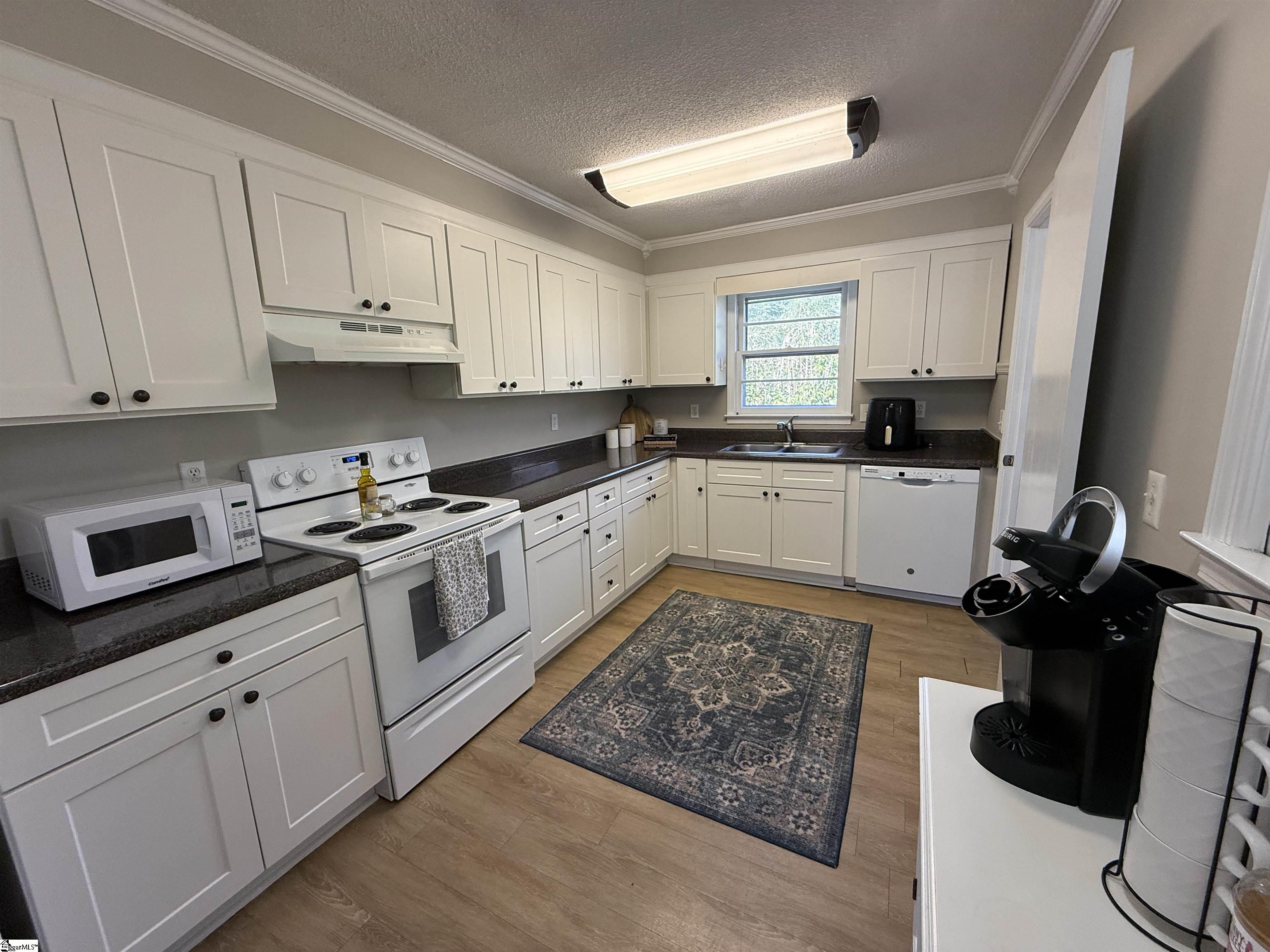 102 West Maple Street Clinton, SC 29325 - Photo 10 of 25