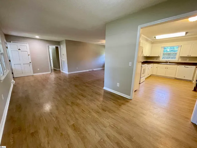 $260,000 | 102 West Maple Street, Clinton, SC 29325