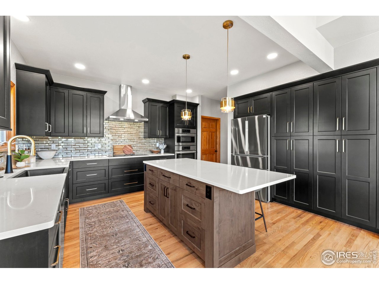 6534 Gindler Ranch Road Fort Collins, CO 80526 - Photo 14 of 48 New Quartz Countertops and Stainless Appliances