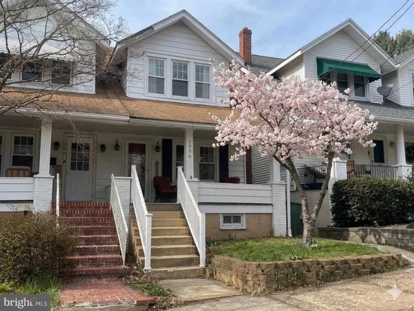 $135,000 | 1956 3rd Avenue, Pottsville, PA 17901