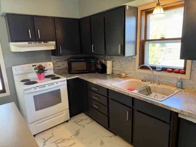 117 West 2nd Avenue Shell Lake, WI 54871 - Photo 10 of 36