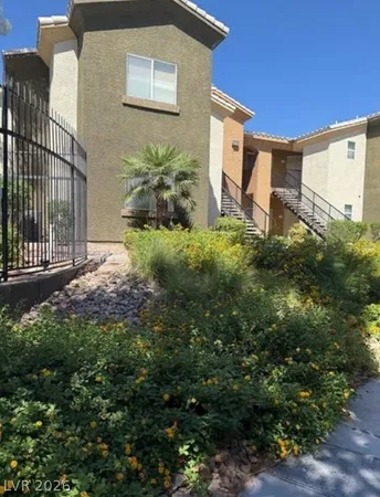 $1,595 | 8400 West Charleston Boulevard, Unit 237, Las Vegas, NV 89117