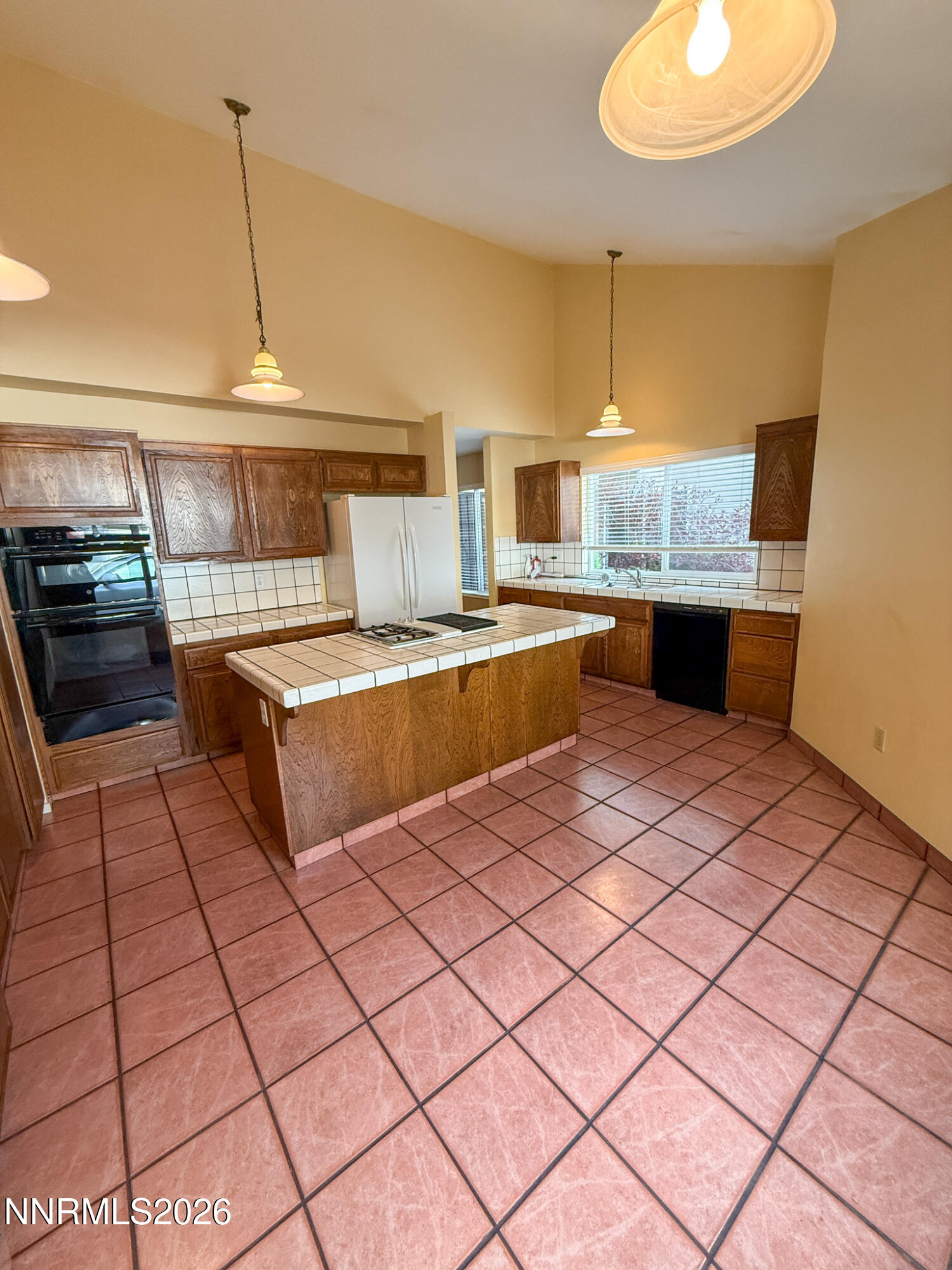 4011 Bluegrass Court Reno, NV 89509 - Photo 5 of 42 IMG_2138